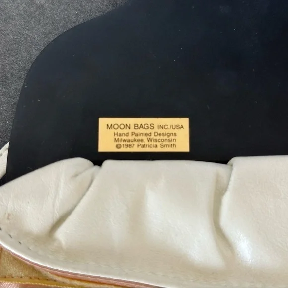 Vintage leather Moon Bag by Patricia Smith in 1987 - Picture 5 of 14